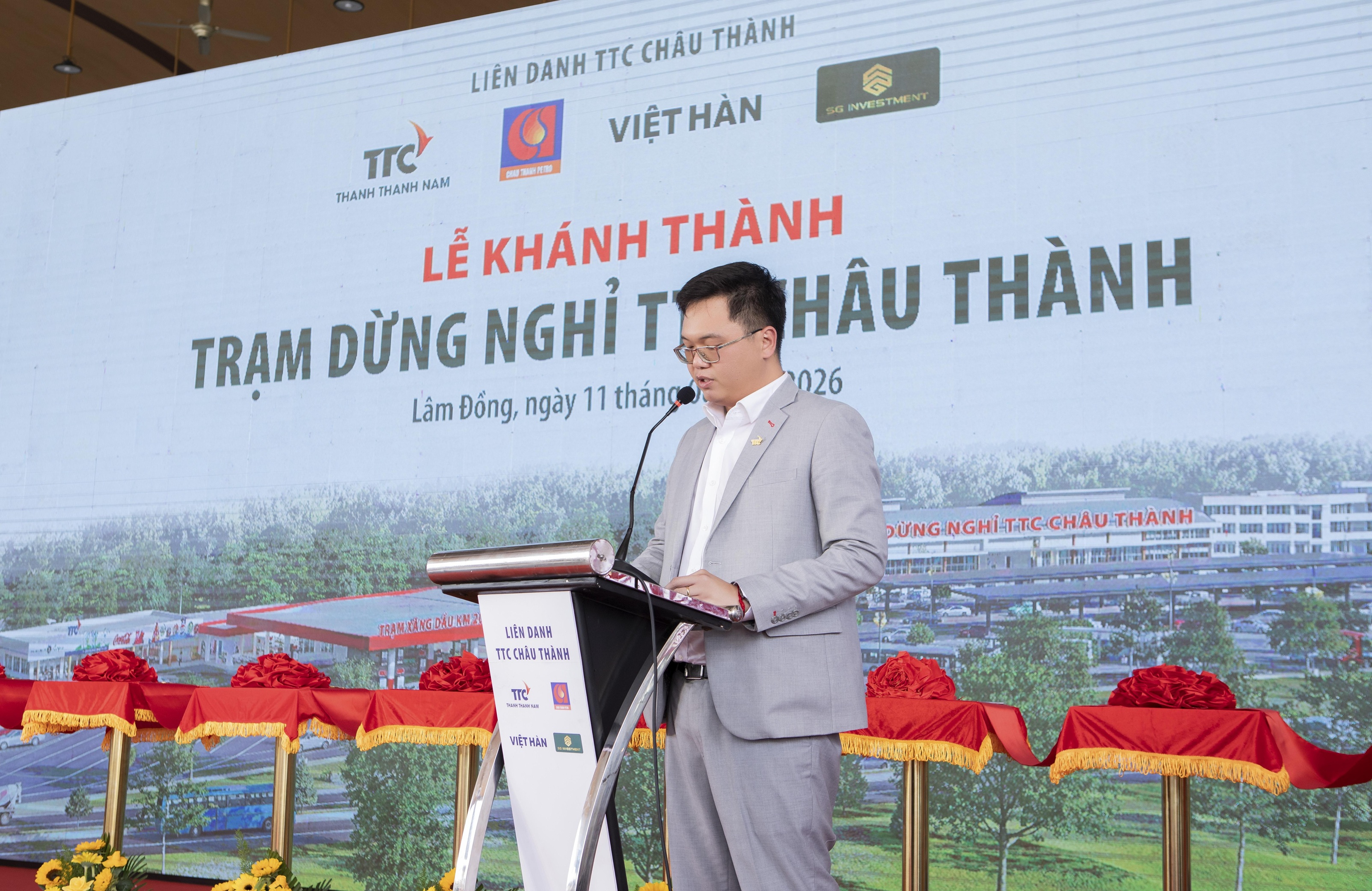 Ong Dang Huynh Anh Tuan.JPG